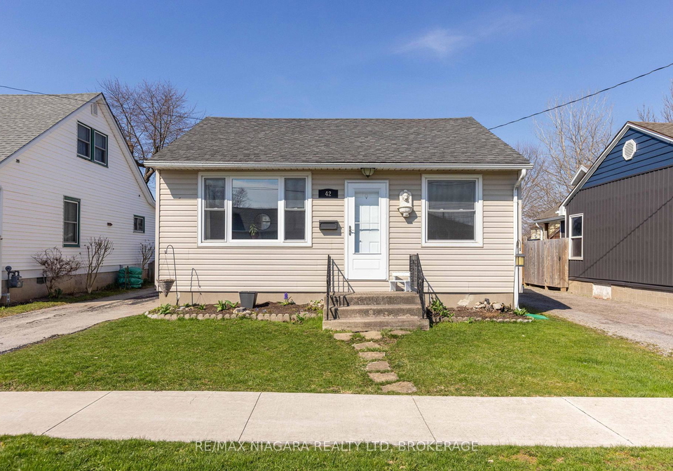 42-douglas-street-fort-erie-ontario-x13681616
