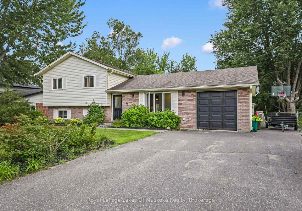 45-kevin-crescent-bracebridge-ontario-x13681626