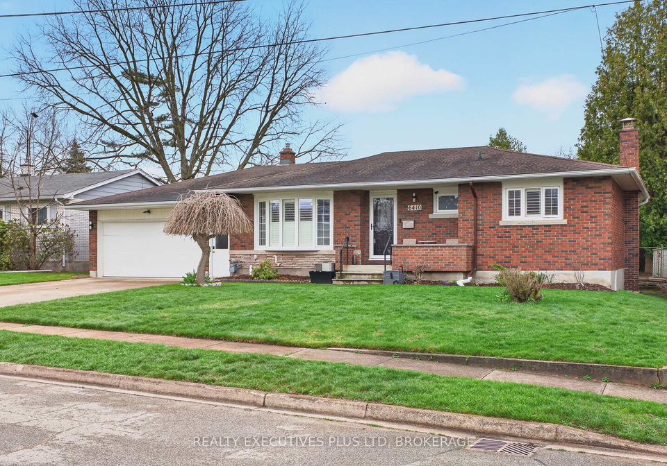 6410-sherwood-road-niagara-falls-ontario-x13681630