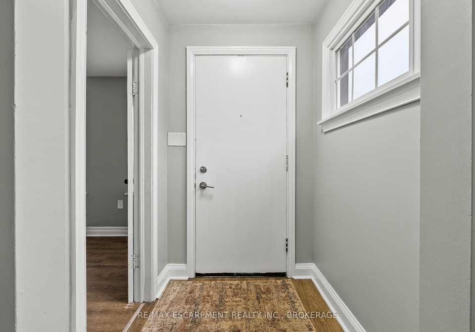 1-linwood-street-st-catharines-ontario-x13681882