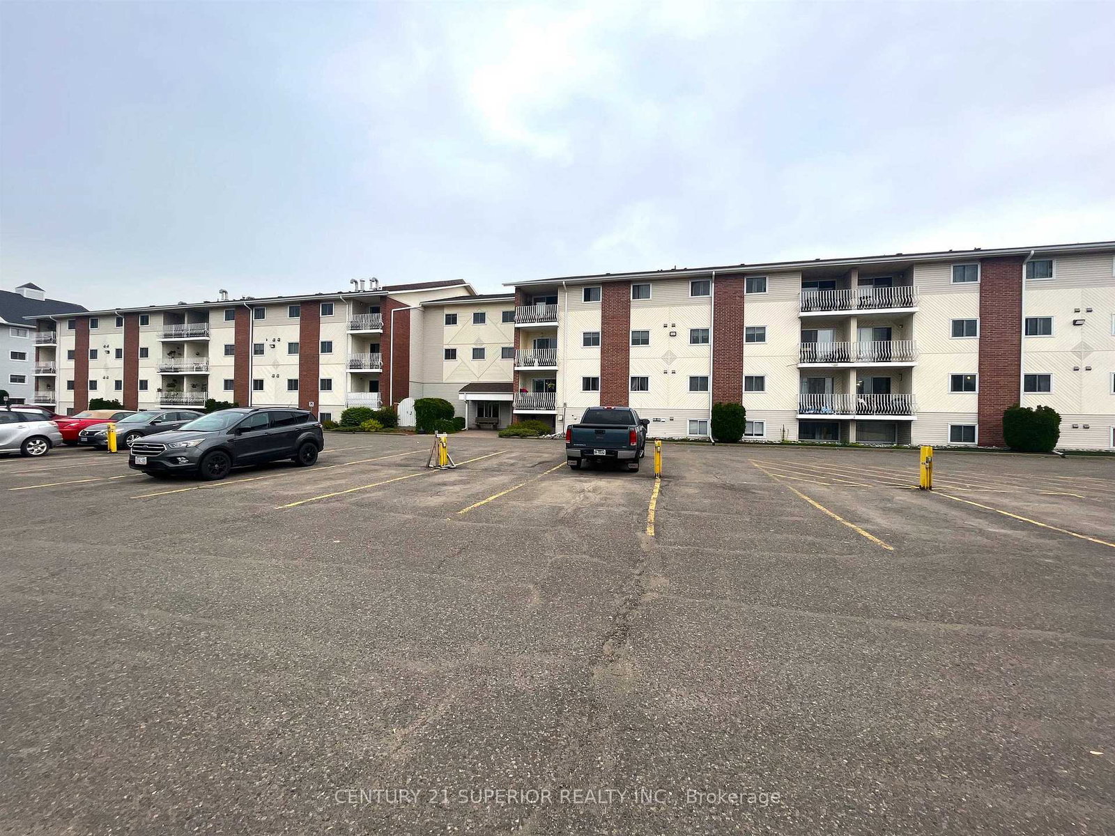 725-james-street-s-thunder-bay-ontario-x13681884