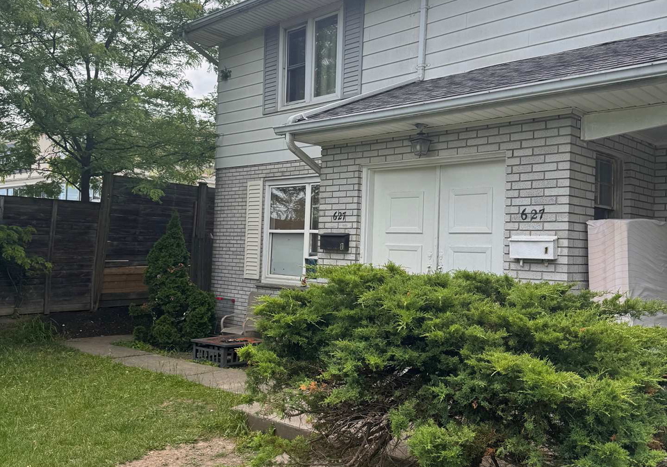 627-commissioners-road-e-london-south-ontario-x13681918