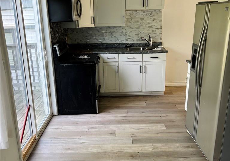 218-east-8th-street-hamilton-ontario-x13681930