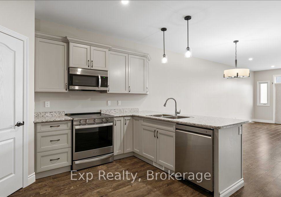 3-farmington-crescent-belleville-ontario-x13682044