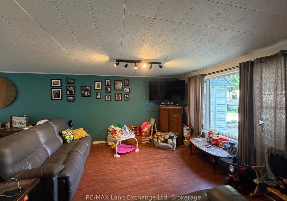 204-minnie-street-north-huron-ontario-x13682102