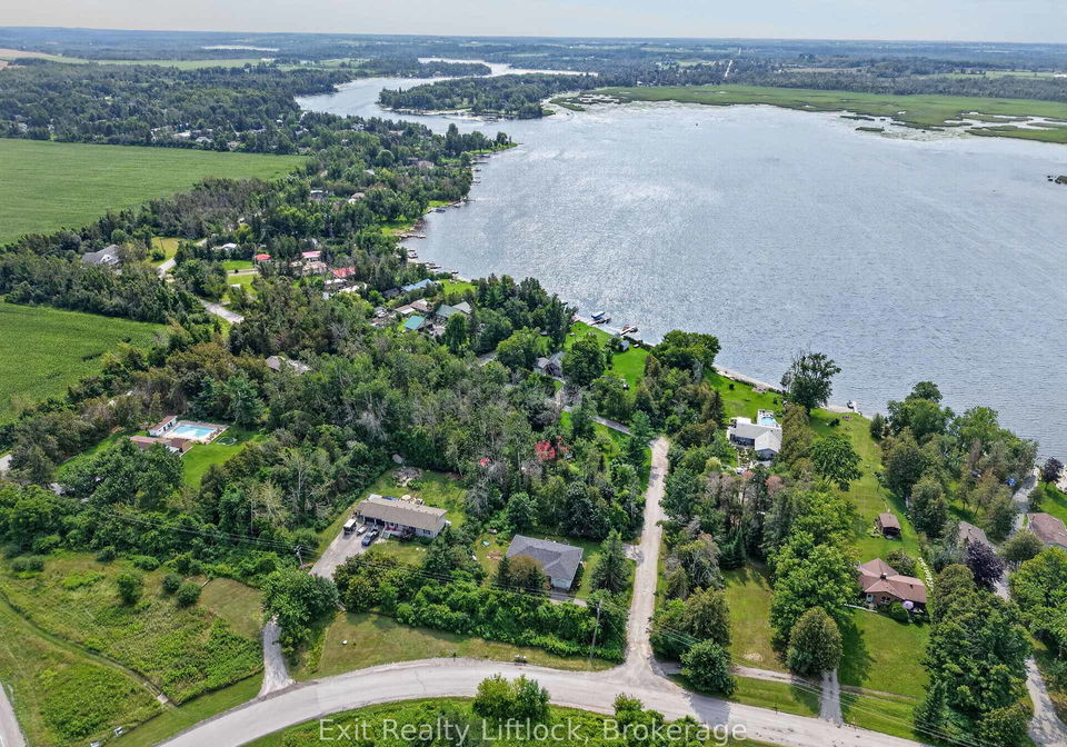 3-basswood-street-kawartha-lakes-ontario-x13682106