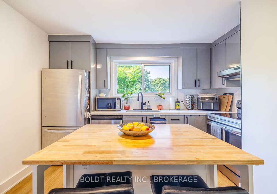 47-brackencrest-road-st-catharines-ontario-x13682428