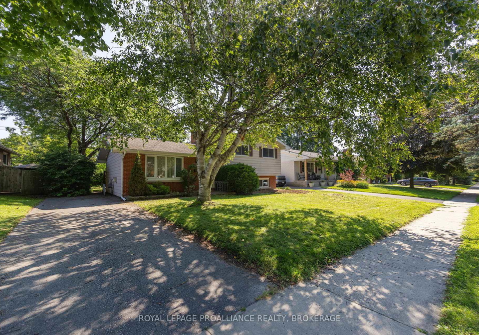 250-glen-castle-road-kingston-ontario-x13682488