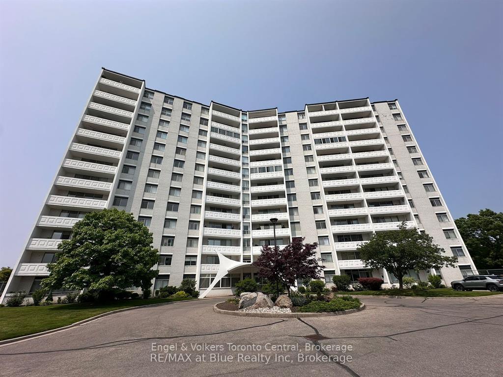 15-towering-heights-boulevard-st-catharines-ontario-x13682690