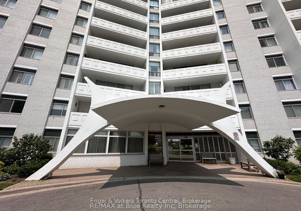 15-towering-heights-boulevard-st-catharines-ontario-x13682690