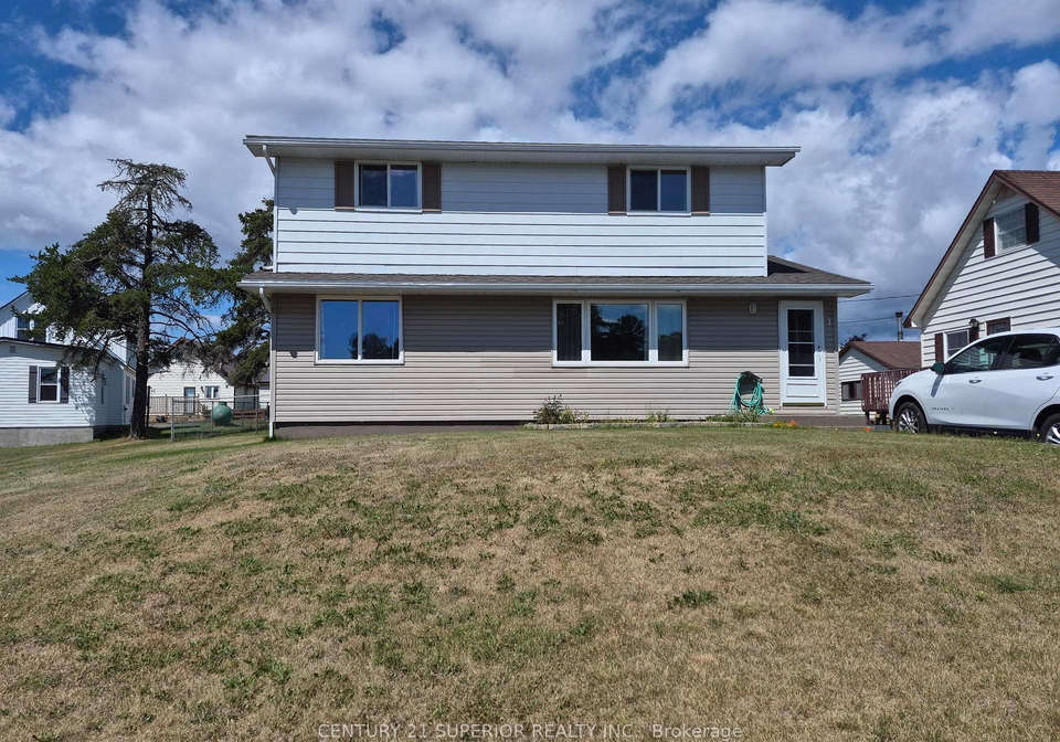 1-laurier-avenue-terrace-bay-ontario-x13682792