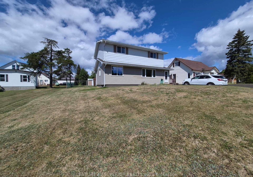 1-laurier-avenue-terrace-bay-ontario-x13682792