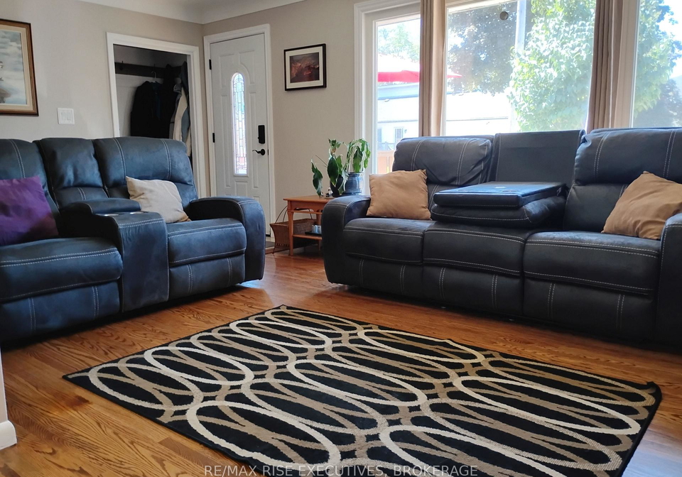 165-elizabeth-drive-gananoque-ontario-x13682980