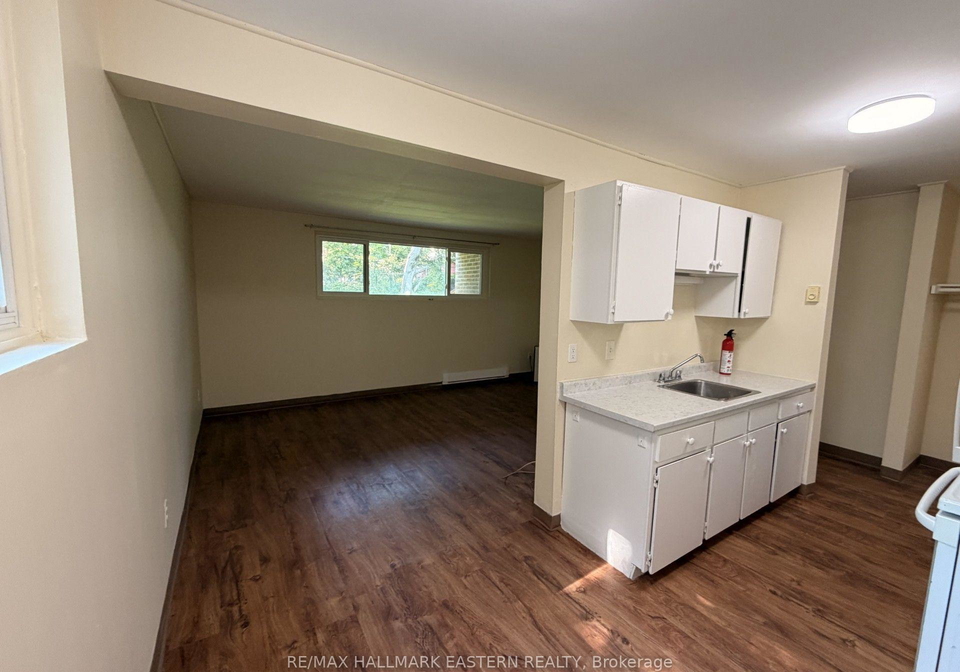106-lansdowne-street-peterborough-ontario-x13683056