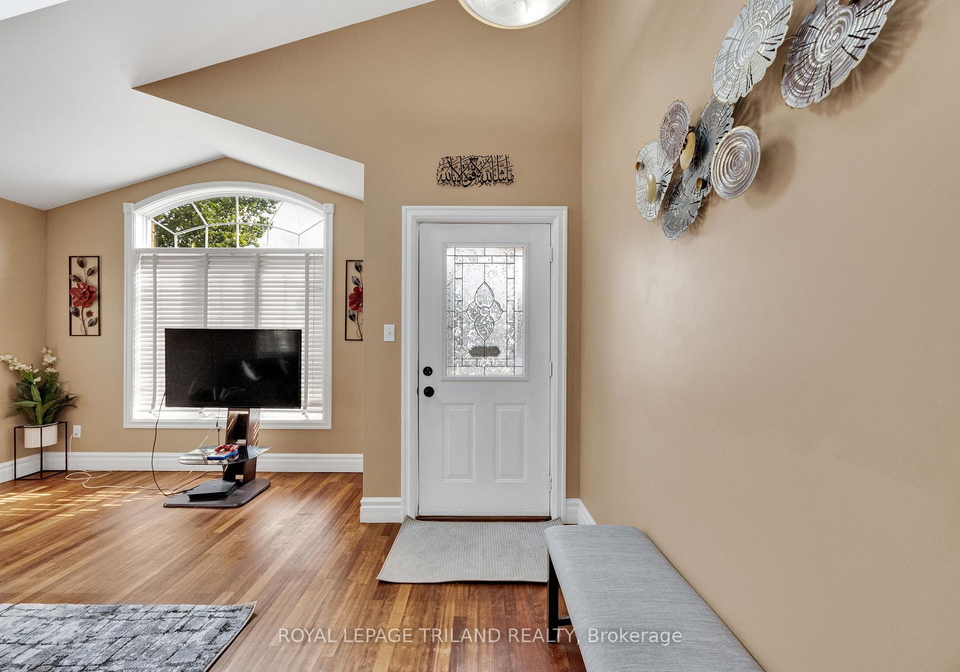 78-loggers-grove-london-east-ontario-x13683250