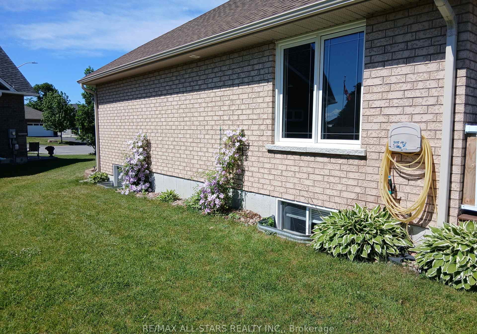 65-liam-street-kawartha-lakes-ontario-x13683358