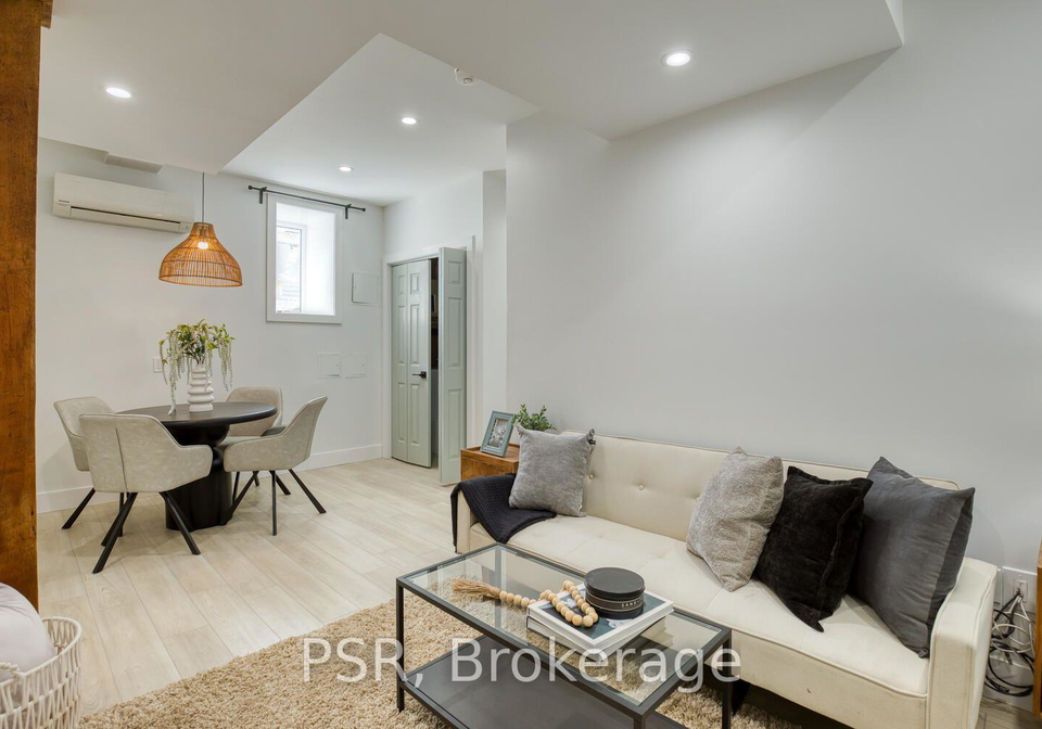 51-dupont-street-e-waterloo-ontario-x13683422