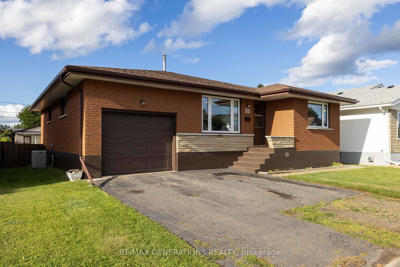 115-mary-street-e-thunder-bay-ontario-x13683702
