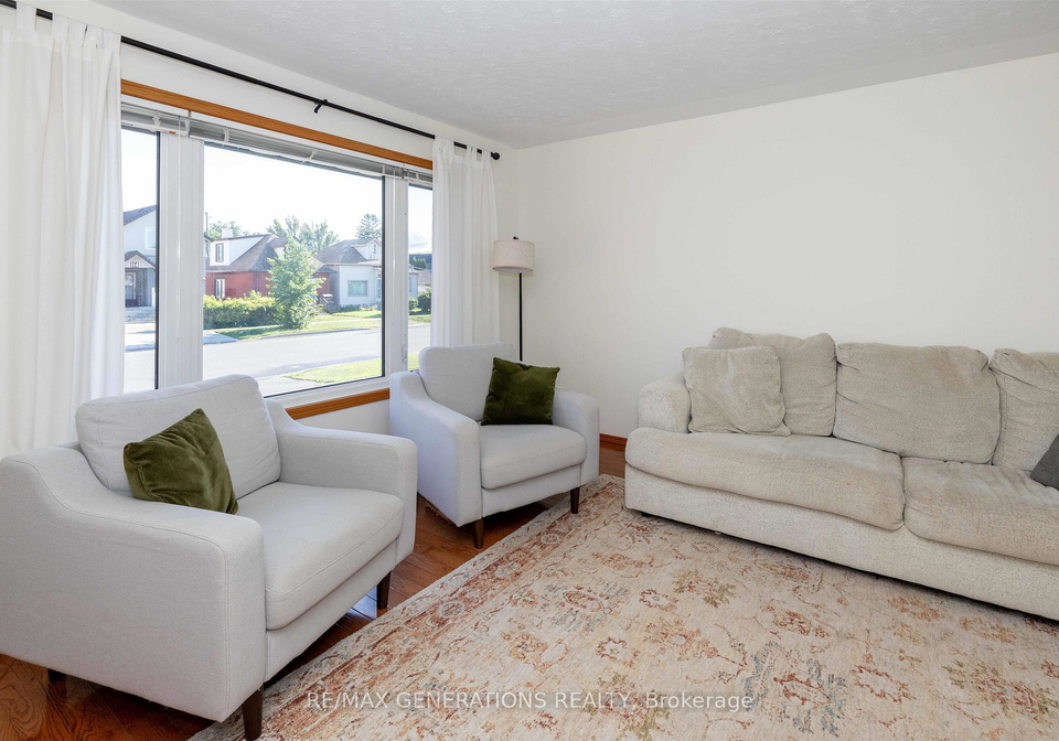 115-mary-street-e-thunder-bay-ontario-x13683702