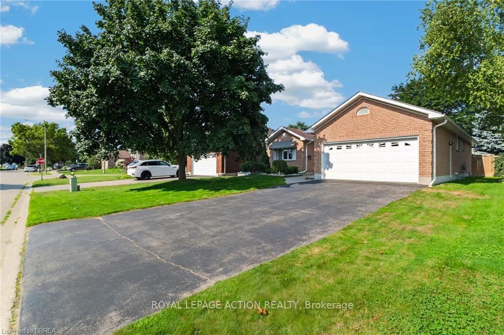 3-harvey-court-brantford-ontario-x13683714