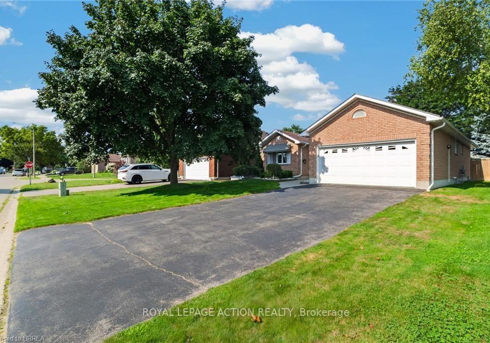 3-harvey-court-brantford-ontario-x13683714