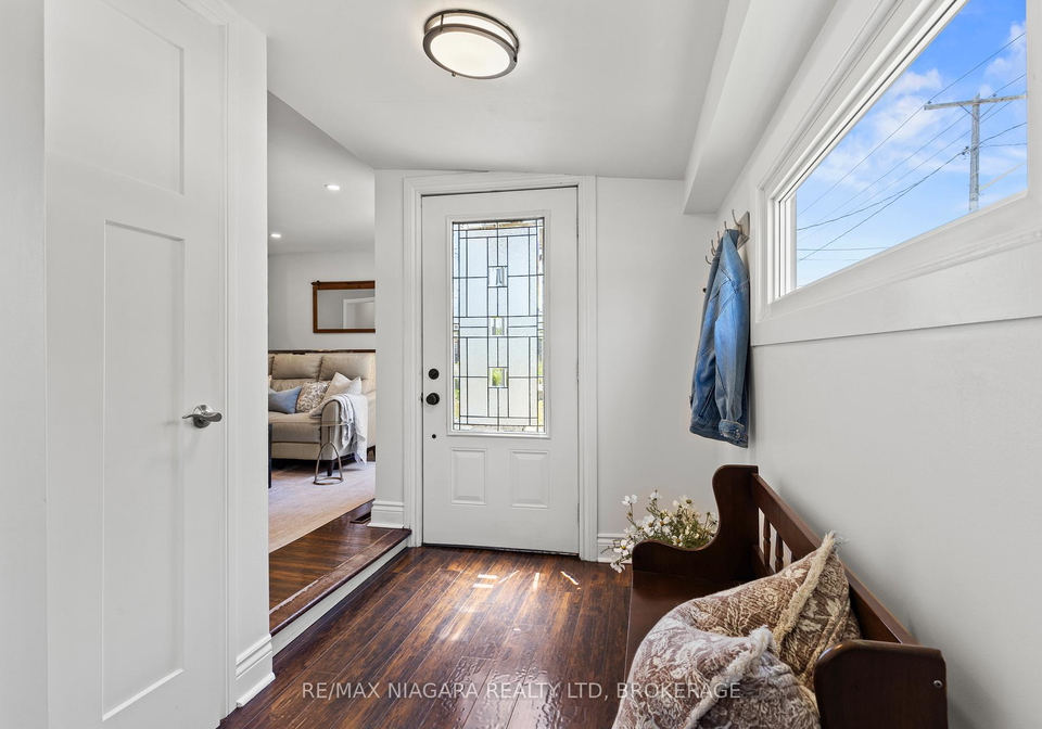 17-humboldt-parkway-port-colborne-ontario-x13683840