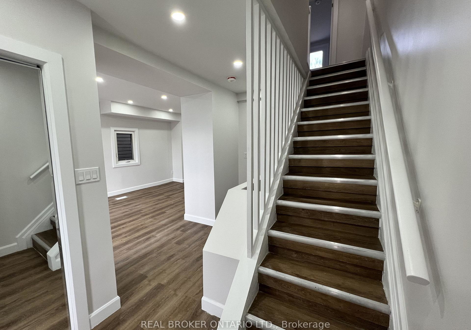 5-rowanwood-street-hamilton-ontario-x13683984