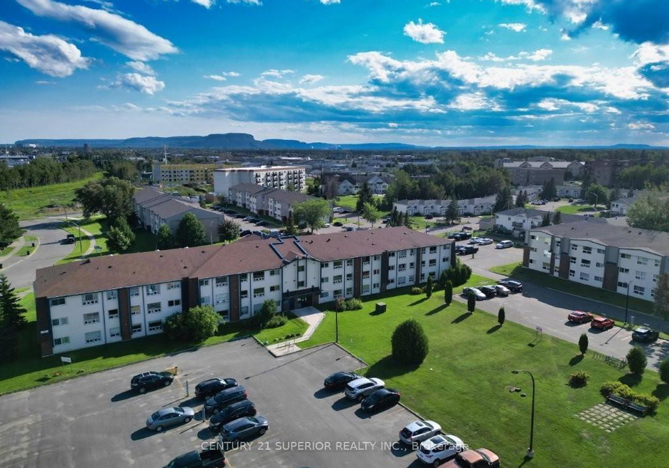 630-sherrington-drive-thunder-bay-ontario-x13683992