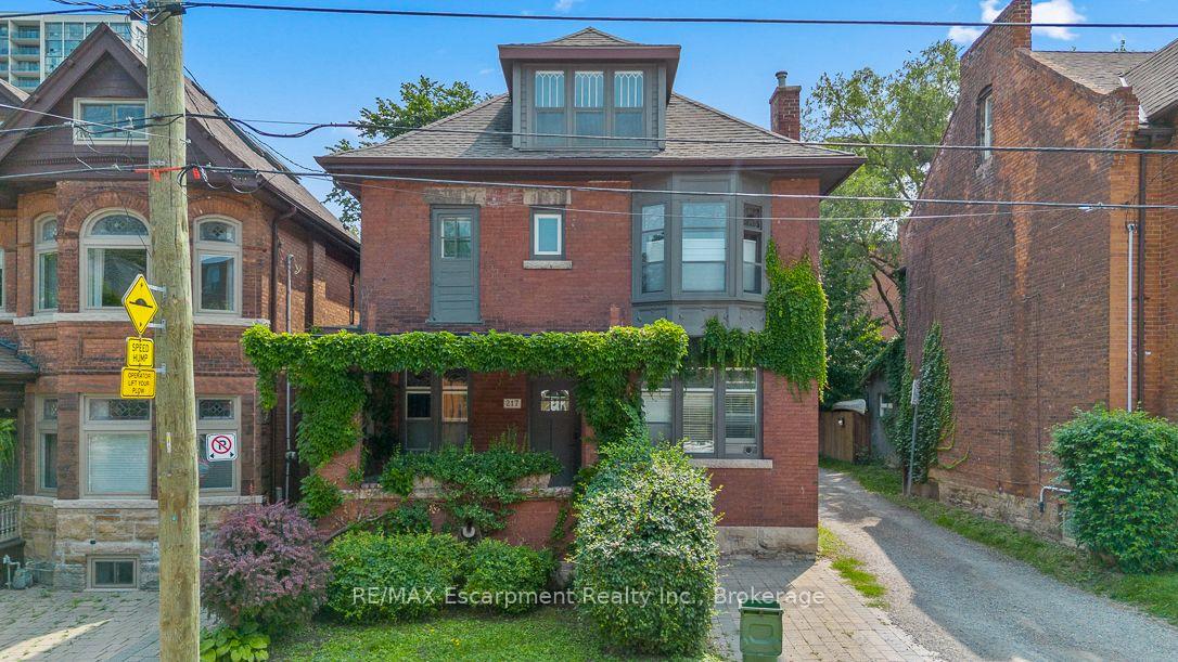 217-caroline-street-s-hamilton-ontario-x13684012