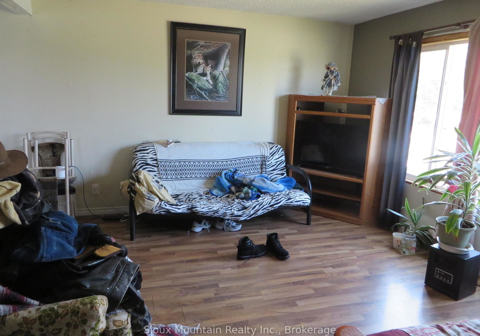 2-4-ohman-avenue-pickle-lake-ontario-x13684118