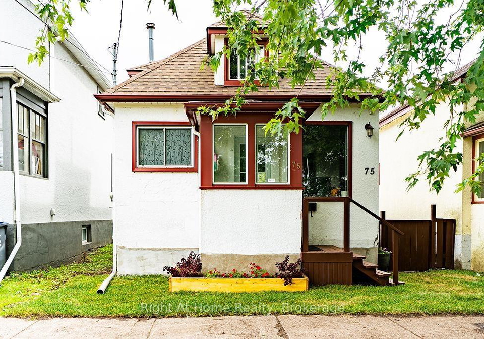 75-ontario-street-thunder-bay-ontario-x13684188