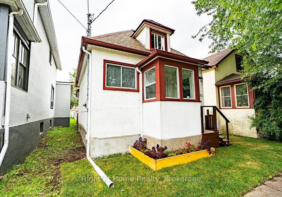 75-ontario-street-thunder-bay-ontario-x13684188
