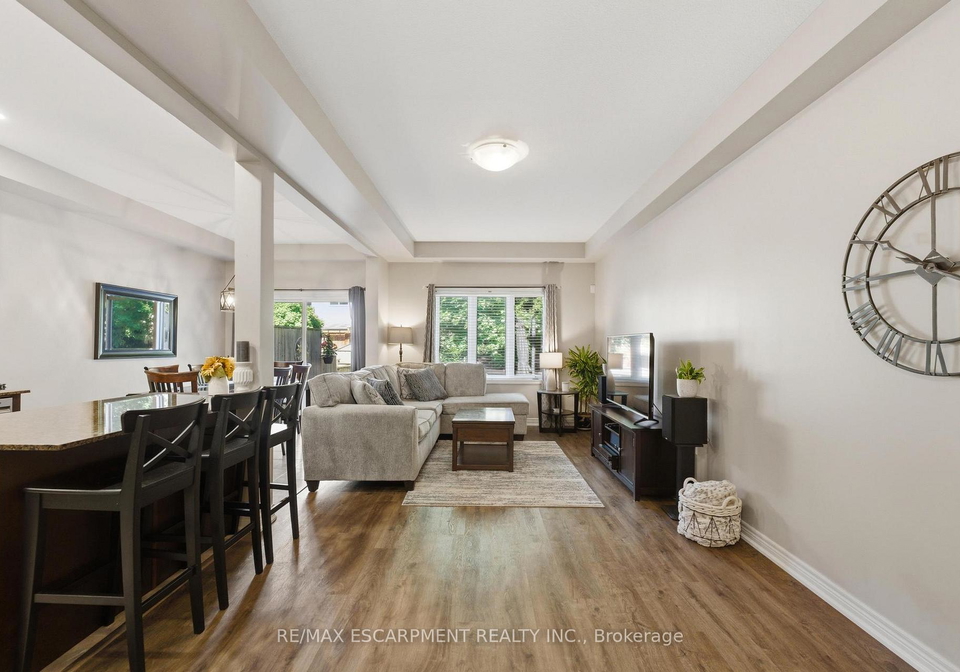 6-chestnut-drive-grimsby-ontario-x13684364