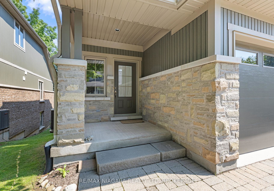 1398-pelham-street-pelham-ontario-x13684366