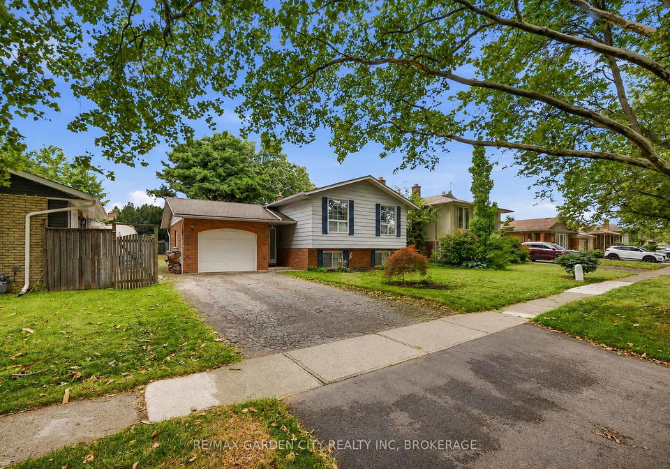 11-kimbermount-drive-st-catharines-ontario-x13684368