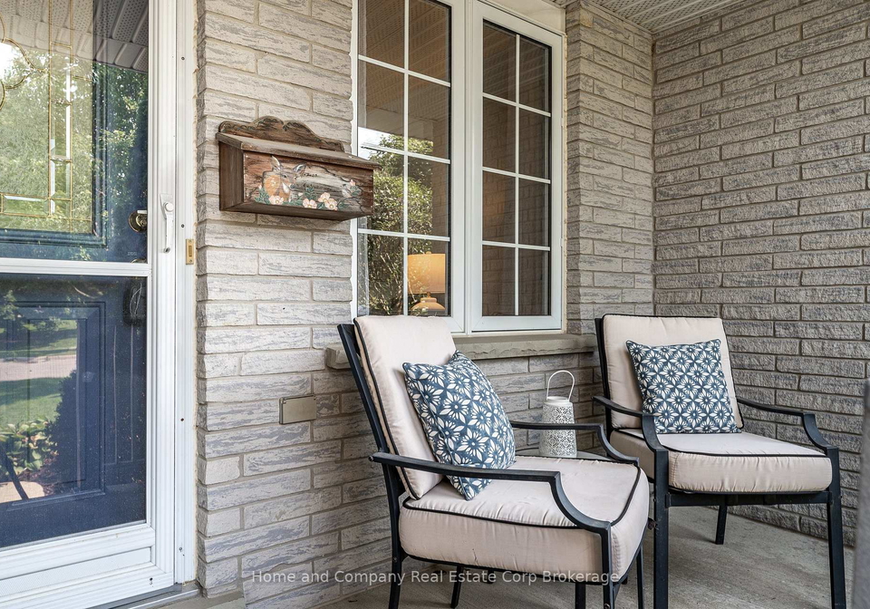402-douglas-street-stratford-ontario-x13684448