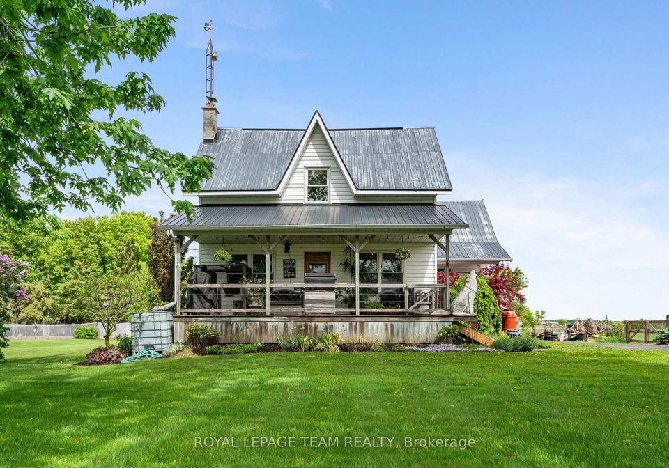 13585-county-9-road-north-dundas-ontario-x13684468
