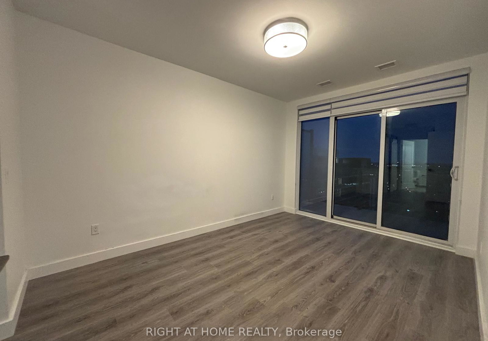 15-glebe-street-cambridge-ontario-x13684734