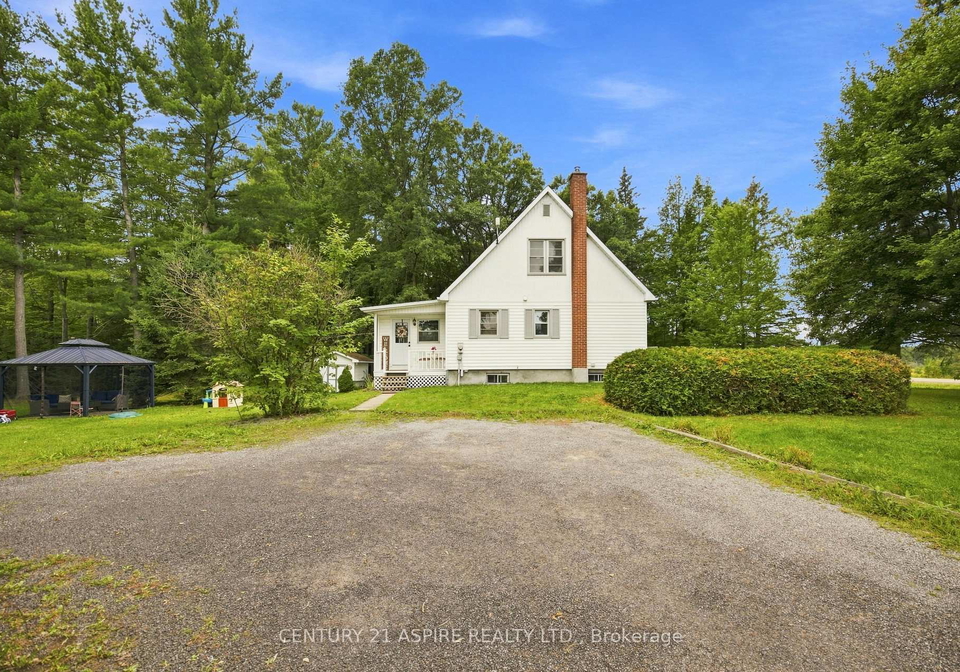 2583-b-line-road-laurentian-valley-ontario-x13684782