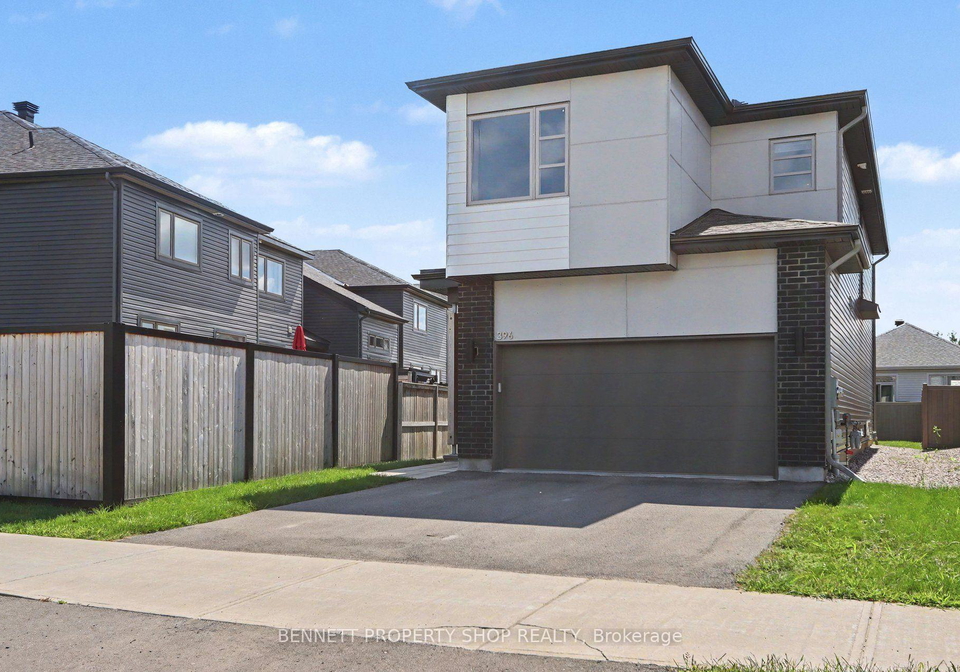 396-ventoux-avenue-ottawa-ontario-x13684786