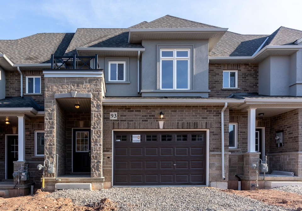 93-pinot-crescent-hamilton-ontario-x13684846