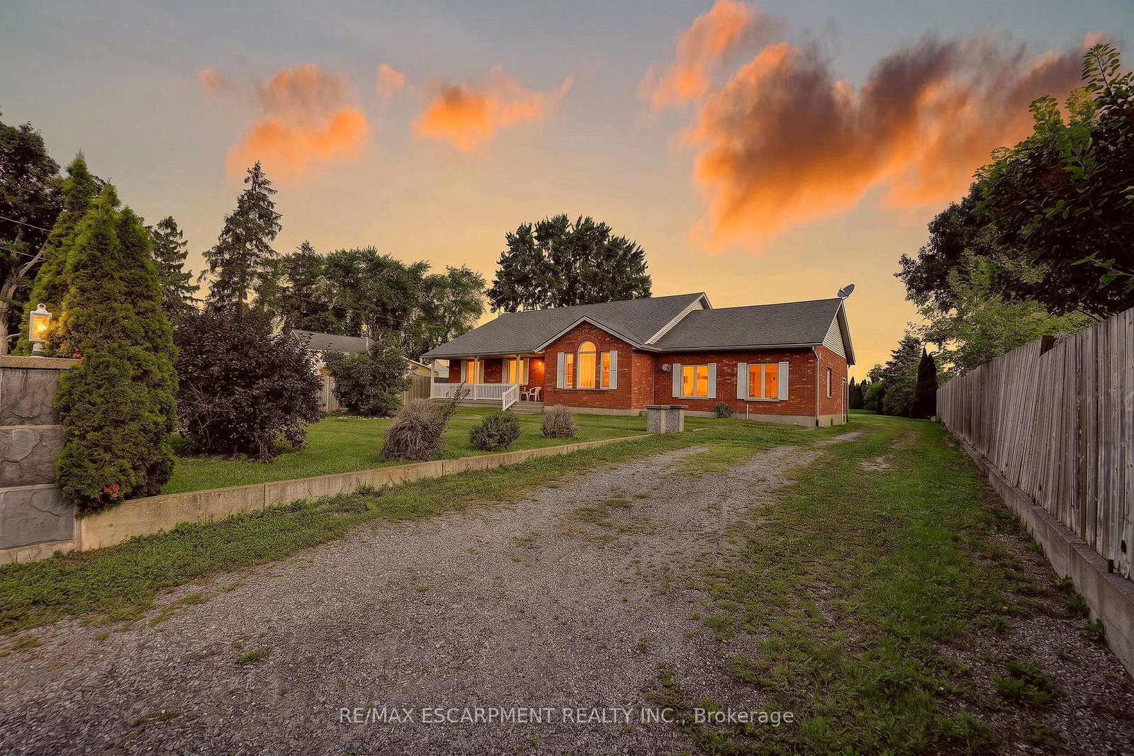 54132-best-line-bayham-ontario-x13684986
