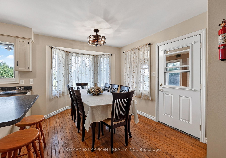 54132-best-line-bayham-ontario-x13684986