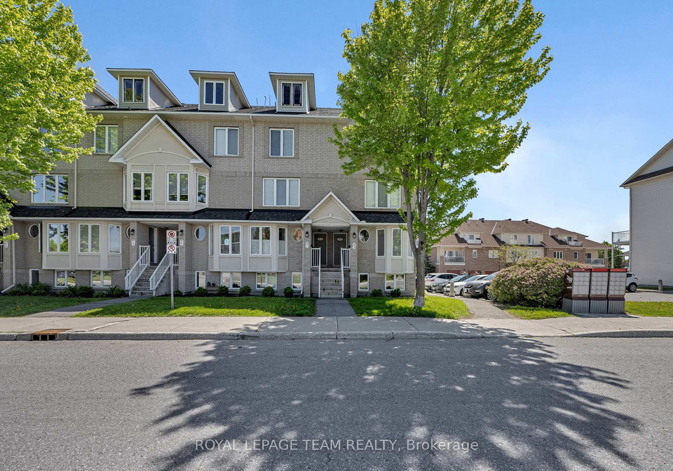 85-cresthaven-drive-ottawa-ontario-x13685192