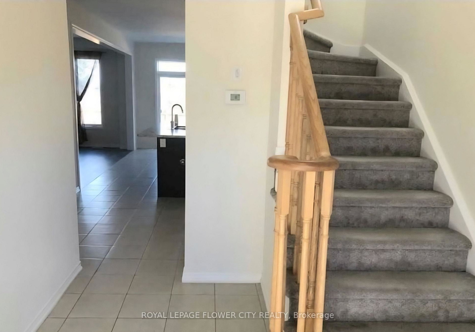 7657-hackberry-trail-niagara-falls-ontario-x13685418