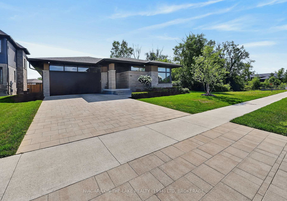 256-clare-avenue-welland-ontario-x13685512