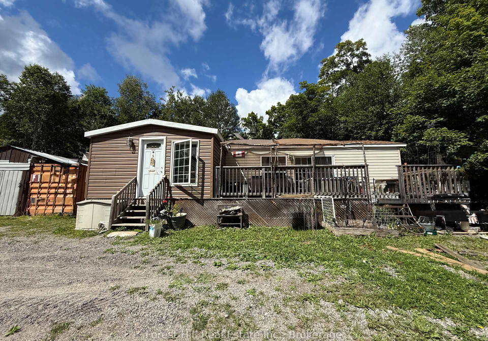 10415-522-highway-parry-sound-remote-area-ontario-x13685550