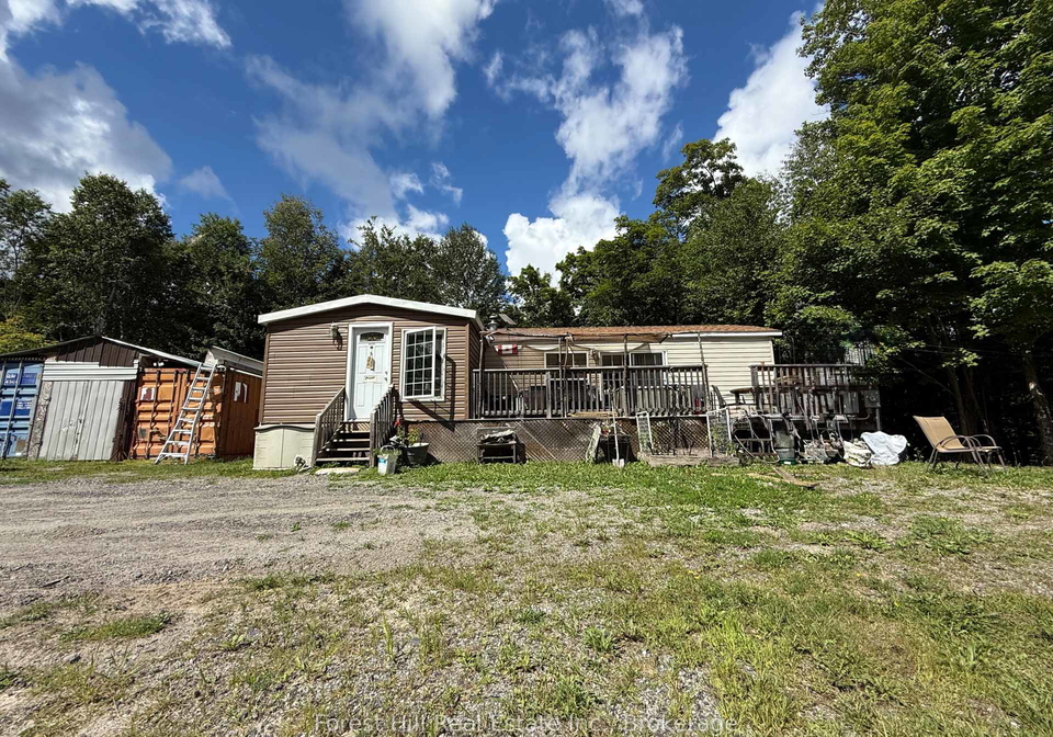 10415-522-highway-parry-sound-remote-area-ontario-x13685550