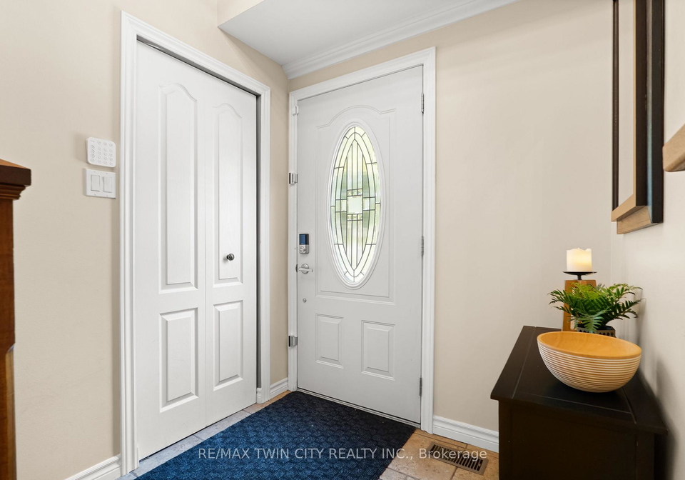 21-golden-meadow-crescent-kitchener-ontario-x13685654
