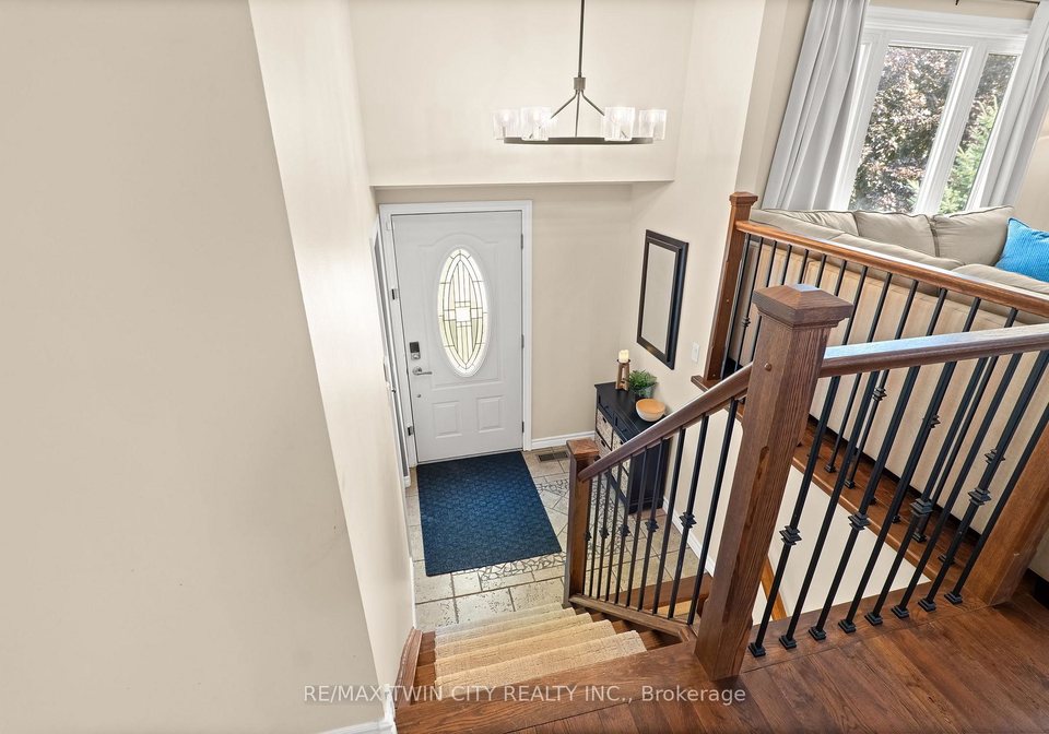 21-golden-meadow-crescent-kitchener-ontario-x13685654